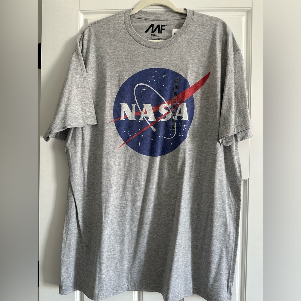 Men’s 2X gray “NASA” tee shirt. New with tags